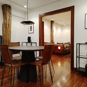 cornerstone-apartamento-en-casco-viejo.bilbaohotelsspain.com/
